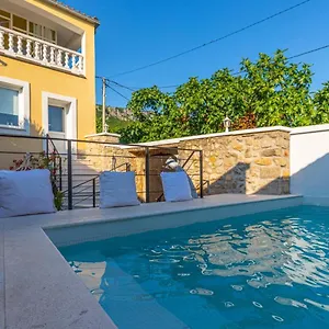 Mali Jardin Villa